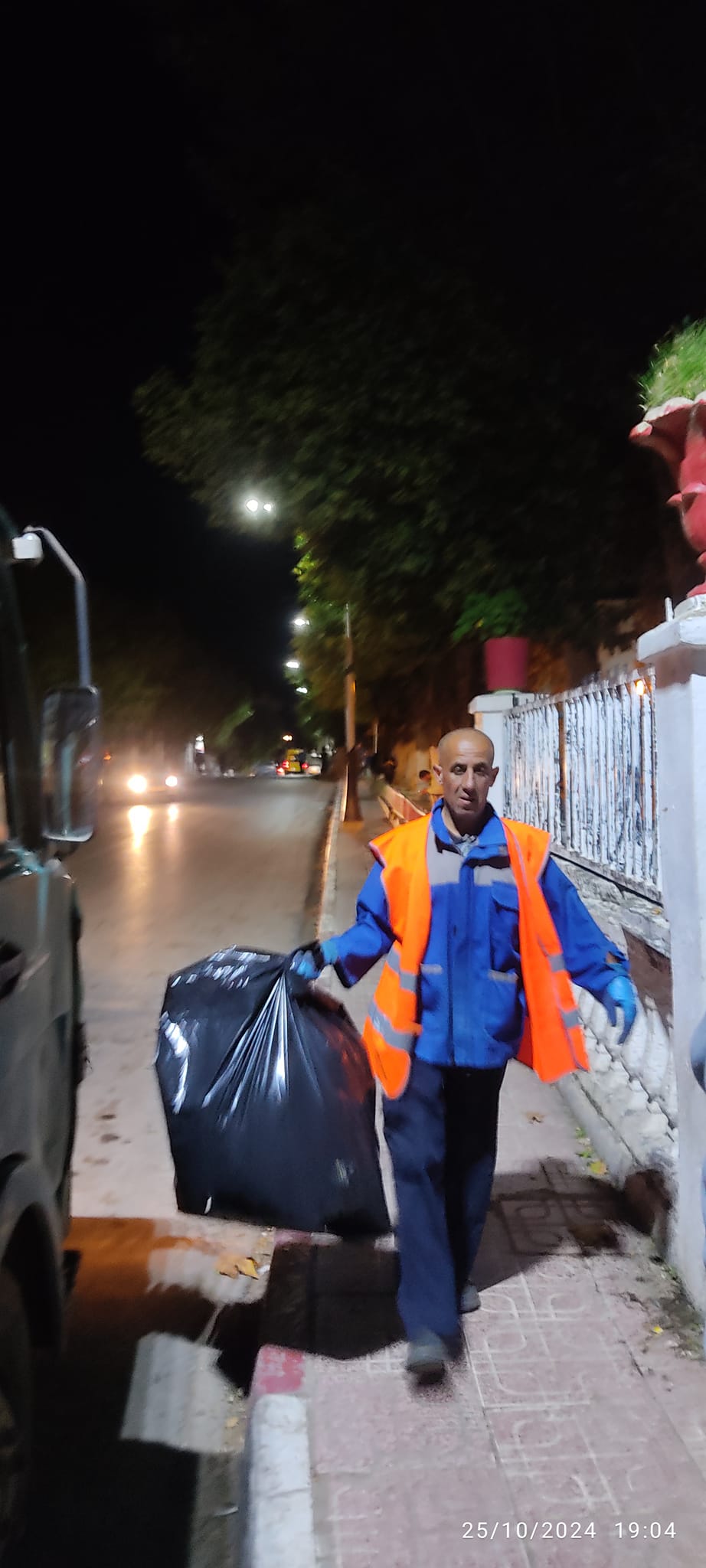 تنظيف و تزين احياء بلدية المشروحة